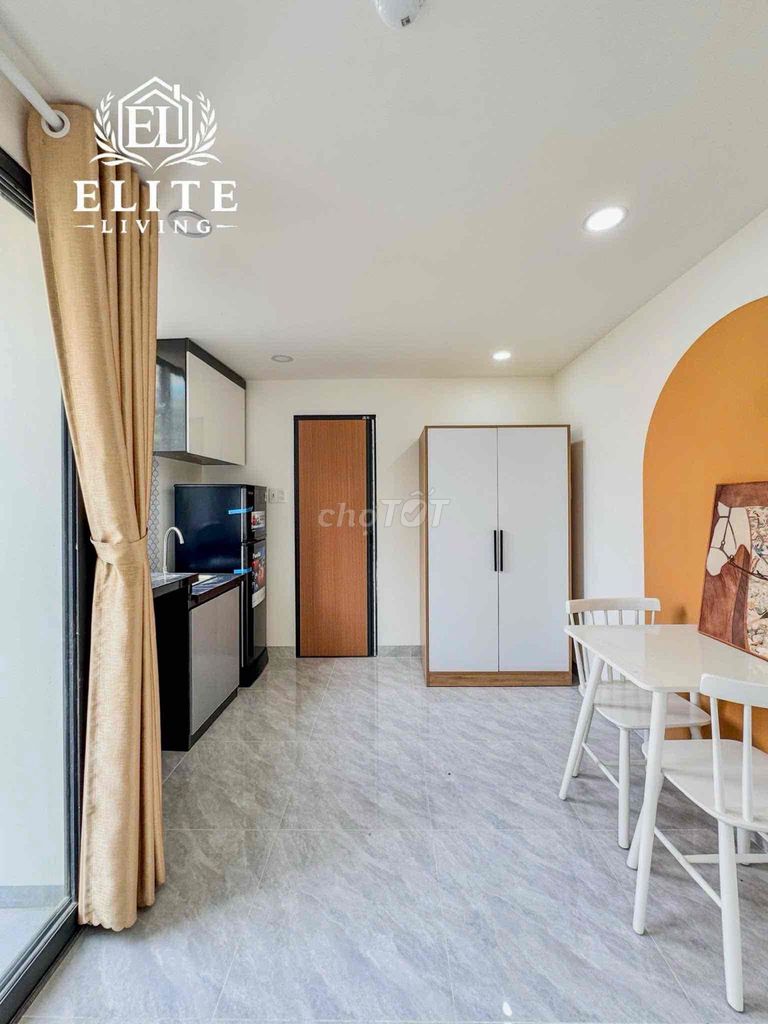 Tell Zhang Studio the balcony, Full interior costs 4 x - 5 X near Sala