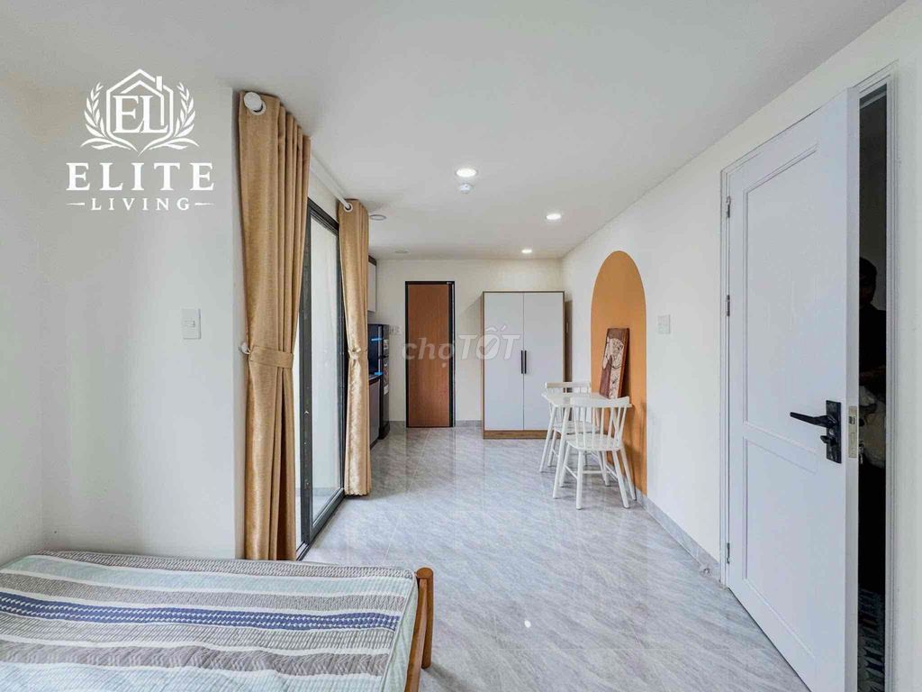 Tell Zhang Studio the balcony, Full interior costs 4 x - 5 X near Sala