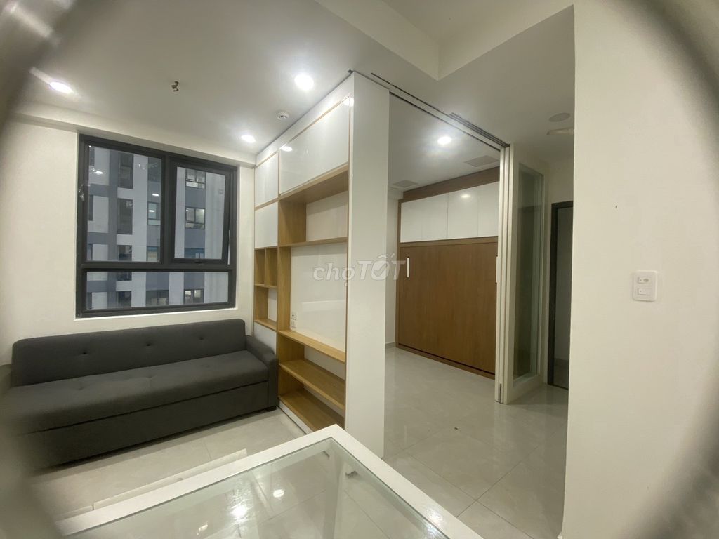 It's the owner of the lease-- Saigon Intela apartment, two bedrooms.