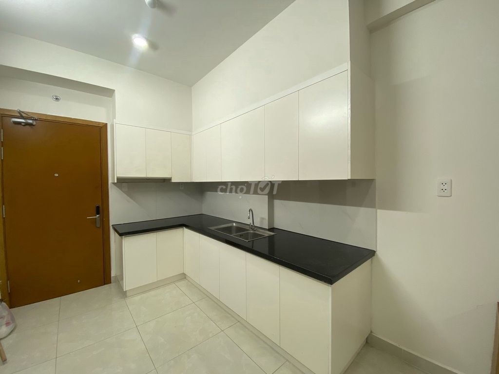 It's the owner of the lease-- Saigon Intela apartment, two bedrooms.