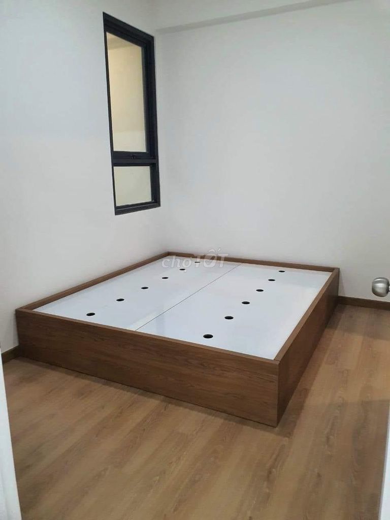 It's the owner of the lease-- Saigon Intela apartment, two bedrooms.