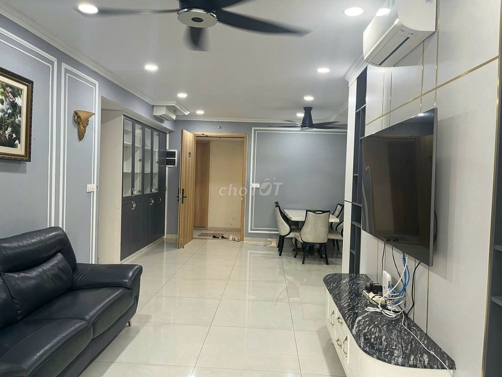 Rent EARC, 112 m2 3 bedroom plus 2 toilets + 1 Wat, full interior, at 18 million