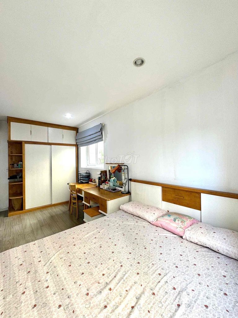 Two bedrooms full interior.
