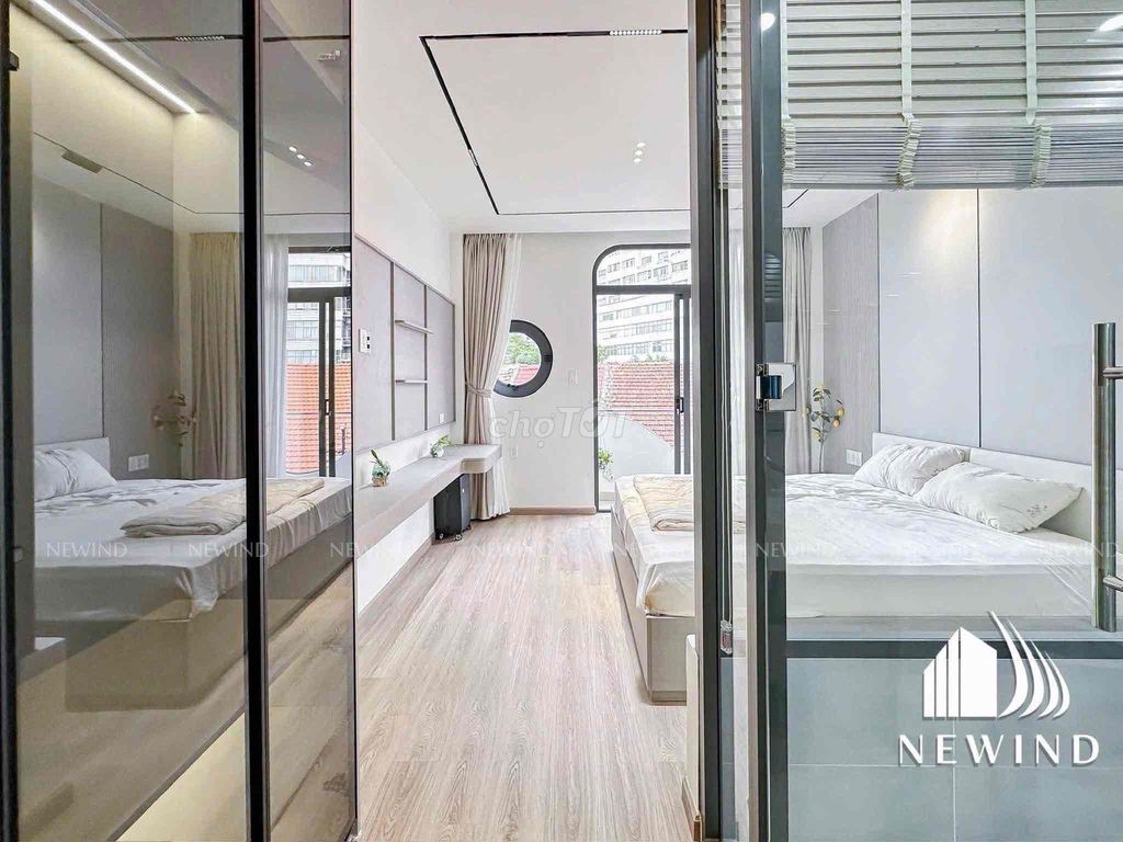 Tell Zhang the Guardian a bedroom in Central 7 full of facilities