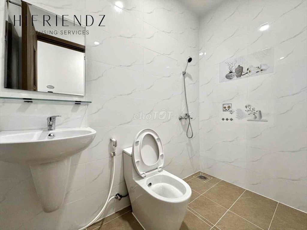 Rent the balcony room 40 meters in front of Nguyễn Trãi near Doctor Fang.
