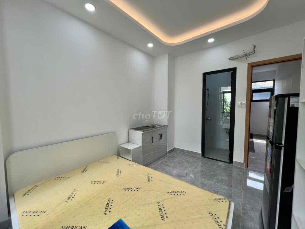 Rent the new one 100% full with balconies in the center of Bình Thạnh.