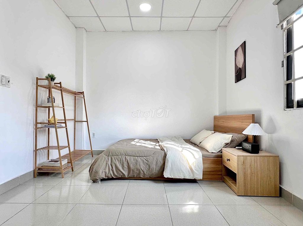 Rent apartment one-two, big balcony bedrooms, first-class elevator.
