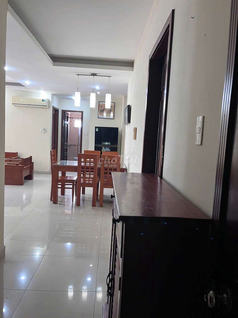 Rent the corner of 106 m2, 3 bedrooms, 2 toilets, An LJ Tower, số 19, An Phú.