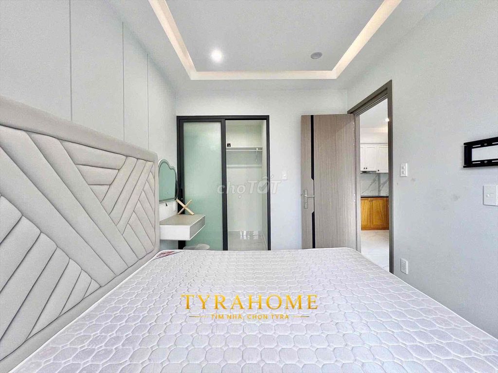 The one-room apartment in the middle of the night.
