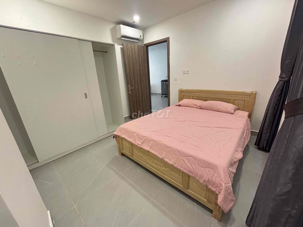 Rent the two bedrooms. Full interior toilets at Thảo Điền Center.