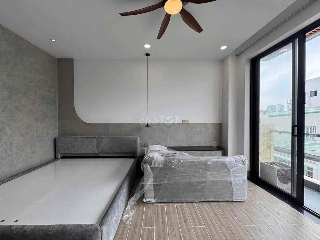 The new apartment is set up in the full-size Full-State Building Department