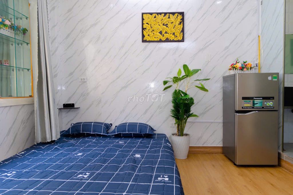Rent apartment 1 bedroom 45 M2 with balconies, private washing machine-- 1st district.