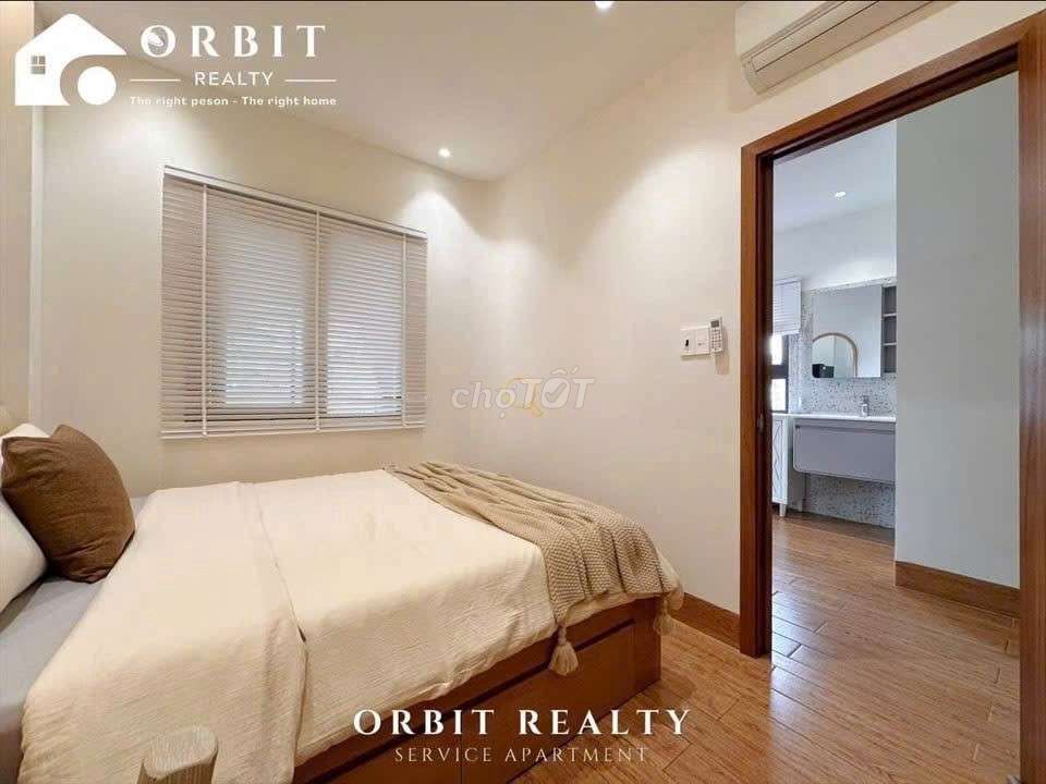 The apartment is a Bancol bedroom in the blue row.