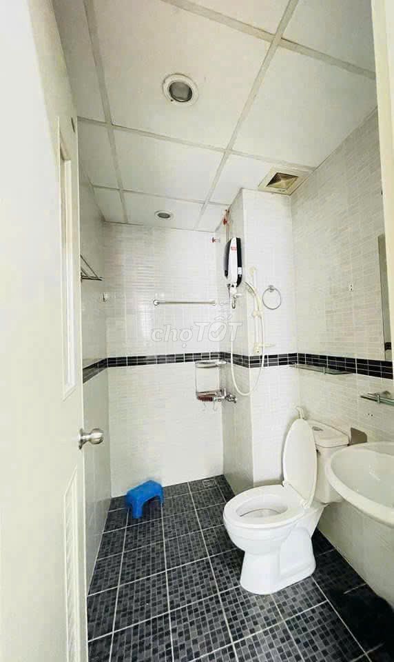Chung cư Ngô Tất Tố so 2 p sleeps, interior costs 12 million a month.