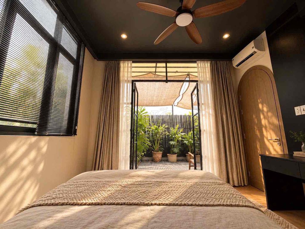 Hot opening of the penthouse two-room garden at the airport.