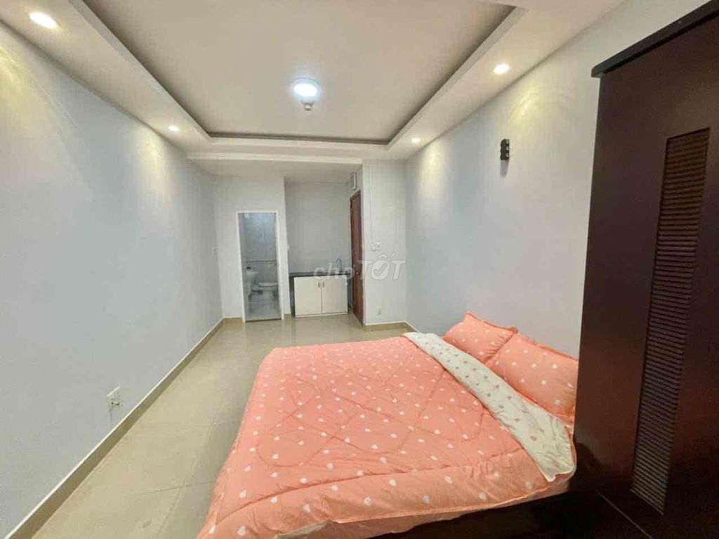 Rent the service apartment, Home Six, Oozma Tsai, 3rd.
