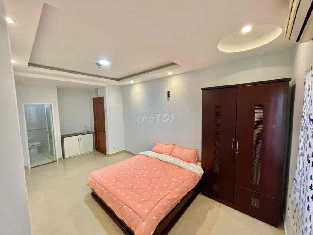 Rent the service apartment, Home Six, Oozma Tsai, 3rd.
