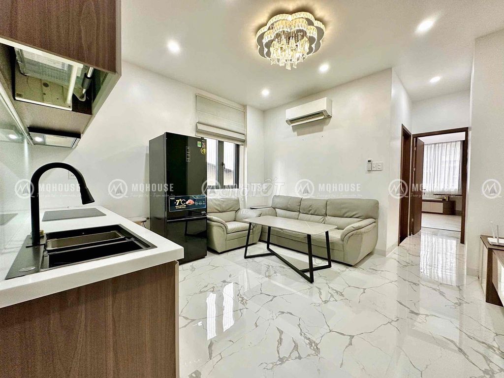 Two bedrooms, two bathrooms, one Luxry living room, Lạc Long Quân, E-E-E-E-E-E-E-A-L-E-C-E-E-L-E-R.