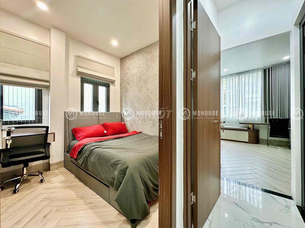 Two bedrooms, two bathrooms, one Luxry living room, Lạc Long Quân, E-E-E-E-E-E-E-A-L-E-C-E-E-L-E-R.