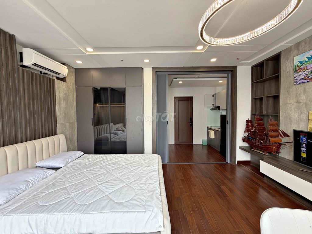 Luxury Cleaner Room, Bay Fields-Bạch Đằng - Red-Low