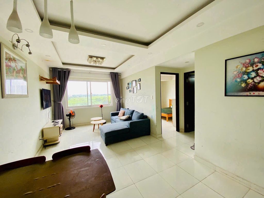 Rent apartment.