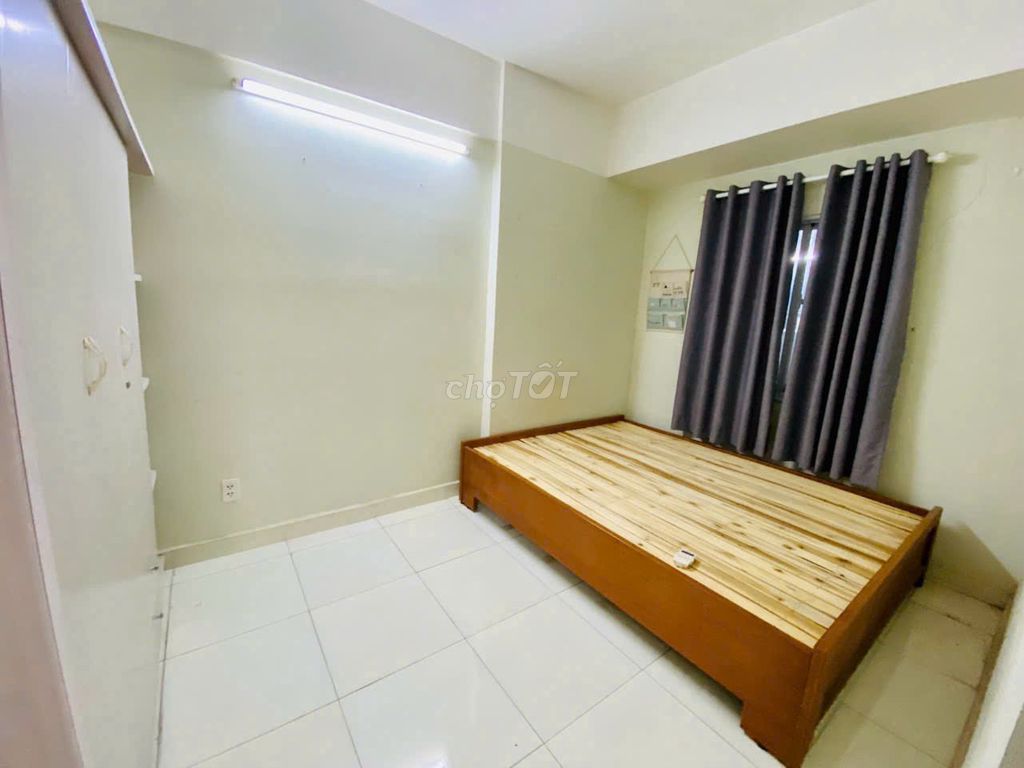 Rent apartment.