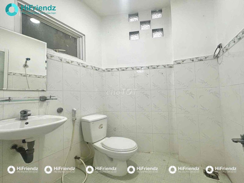 [ Rents] Hotels have elevators - right Đồng Xoài, Tân Bình (closely add)
