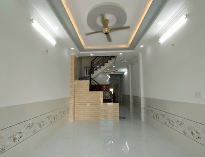 Renting hxt 136 P Thành Thái, 717 14, District 10