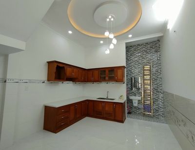 Renting hxt 136 P Thành Thái, 717 14, District 10