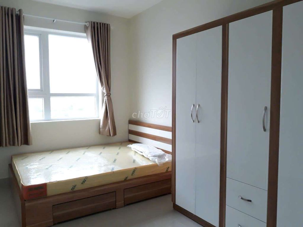 Rent Topaz Elite apartment 2 bedroom 2 available toilets at 11 million and 5 basic furniture