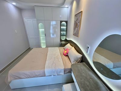 We need to get the Sky Garden apartment as fast as possible, the most expensive area in the world.