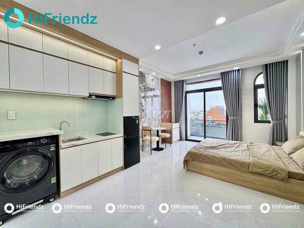 Rent the new balcony 100 percent.