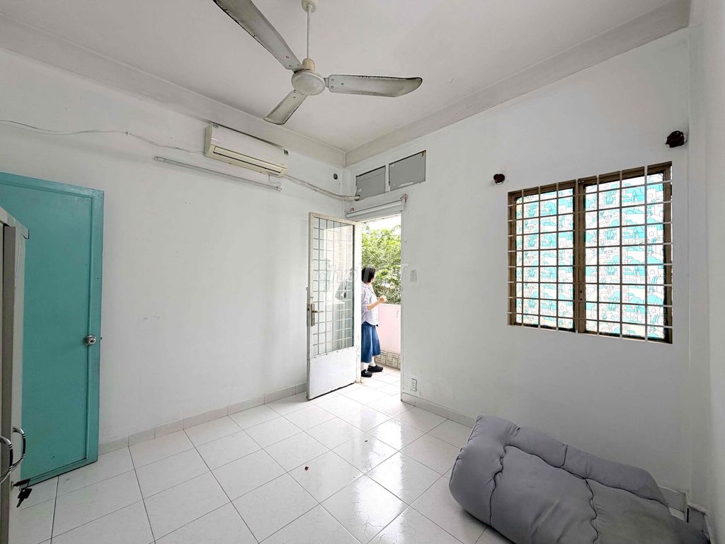 Rent the main apartment--Hồ Văn Huê-- interior-- two bedrooms--