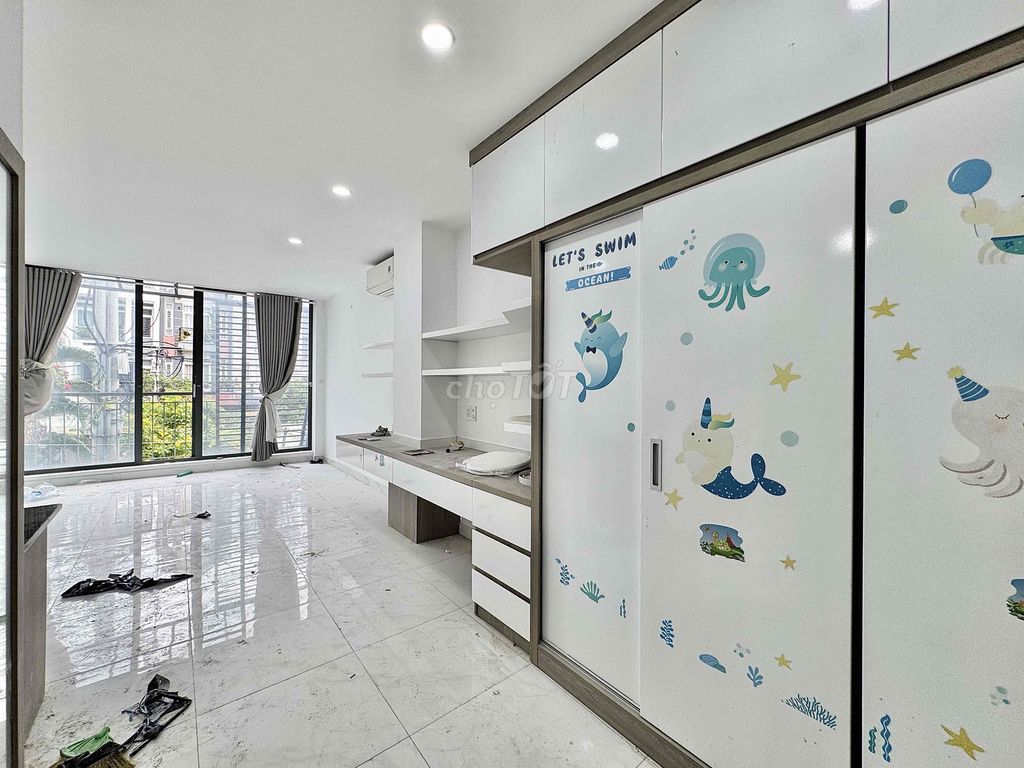 Rent a balcony suite full of Phạm Văn Chiêu Gò Vấp interiors