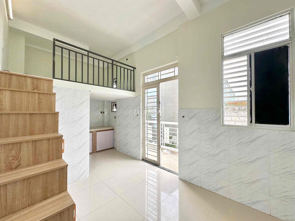 Open a separate balcony near the new market.