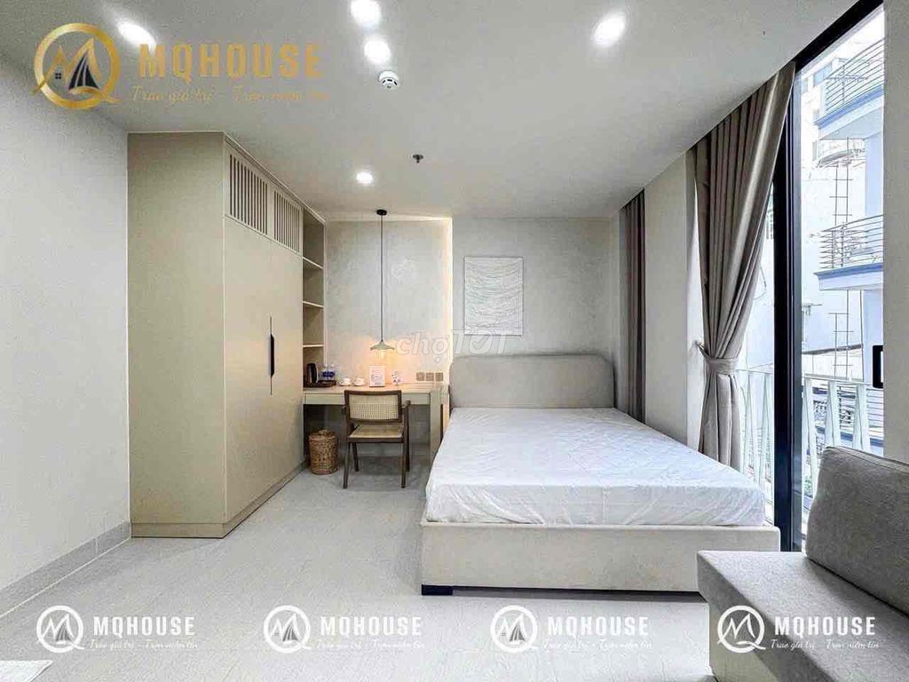 Rent a nice, private studio, 1st district balcony.