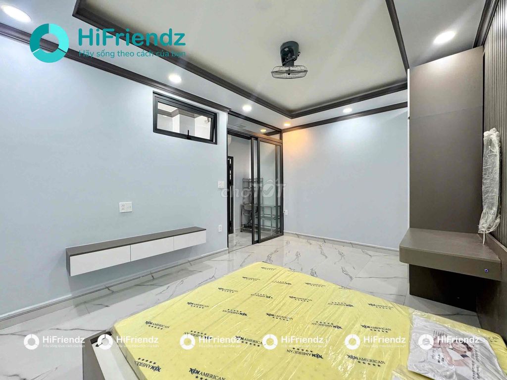 The comfort elevator service apartment is available to the new nice house.