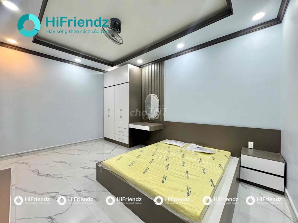 The comfort elevator service apartment is available to the new nice house.