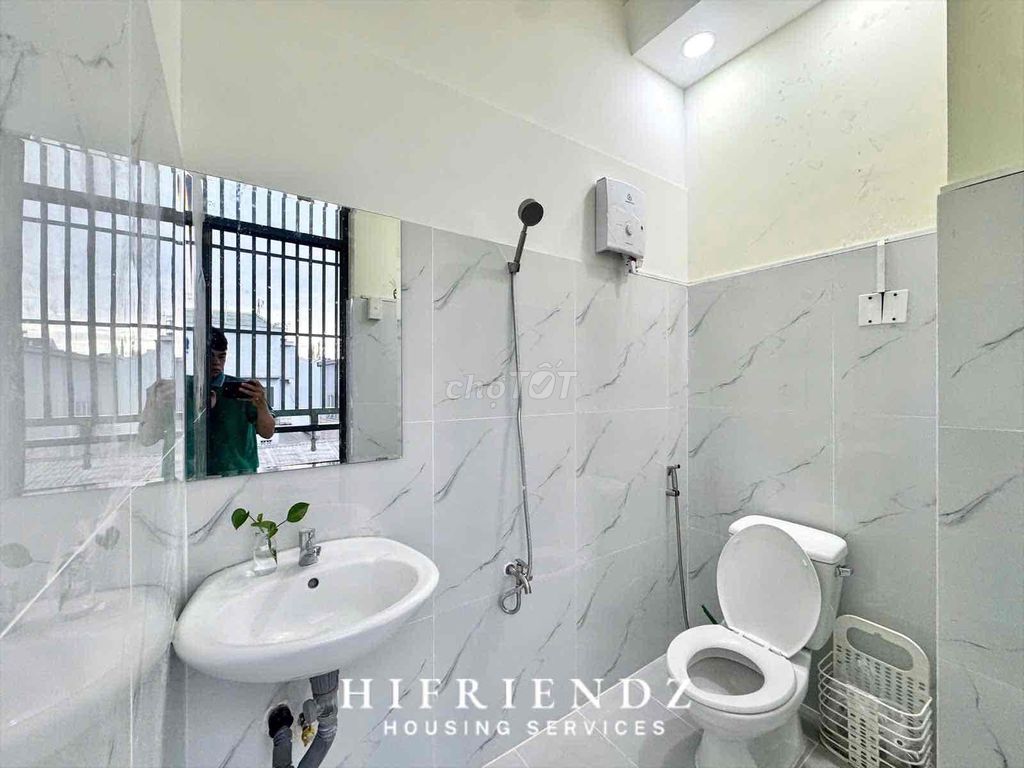 The elevator service apartment near the University of Medicine is a nice full interior.