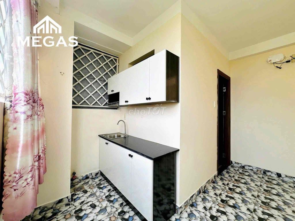 It's the owner who rents only 5 million-- state-wide apartment to 76 meters.
