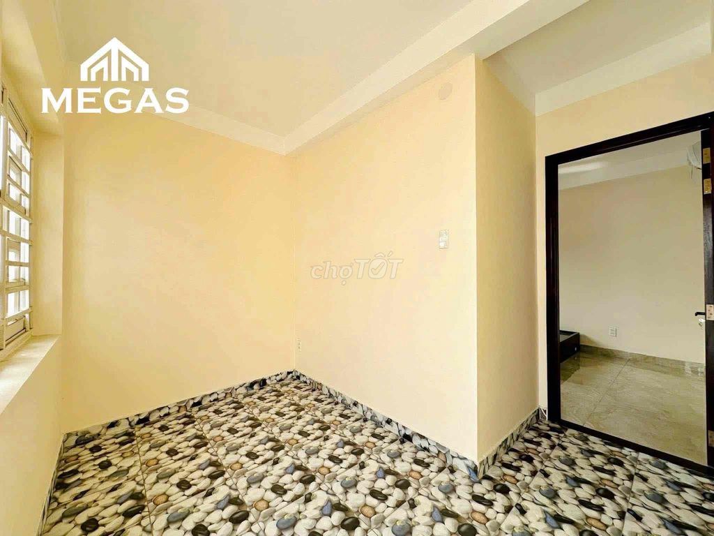 It's the owner who rents only 5 million-- state-wide apartment to 76 meters.