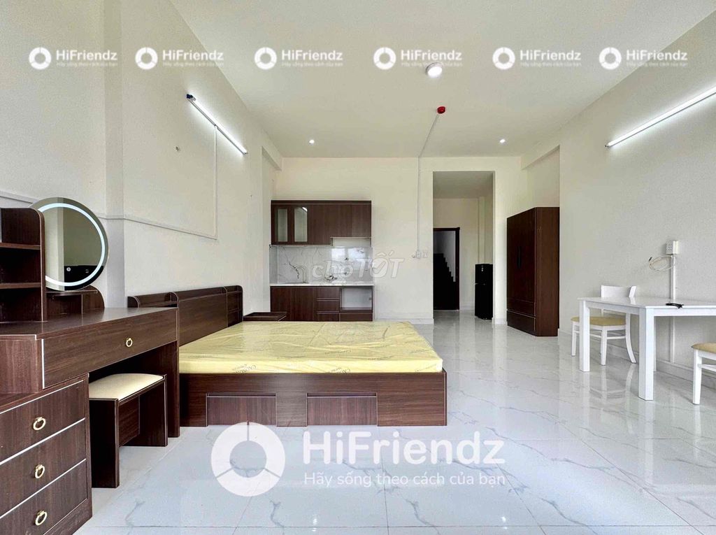 The penthouse 50 M2 right in Tên Lửa -- there's a balcony -- very nice interior.