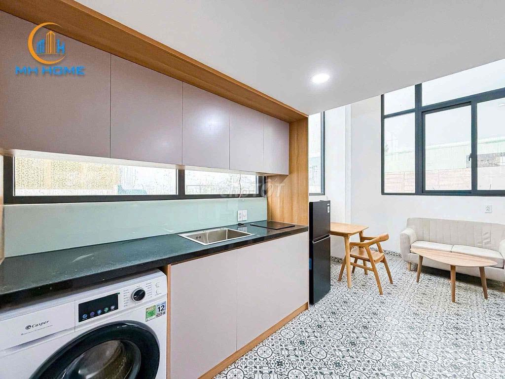 The apartment has a new Cộng Hoà.
