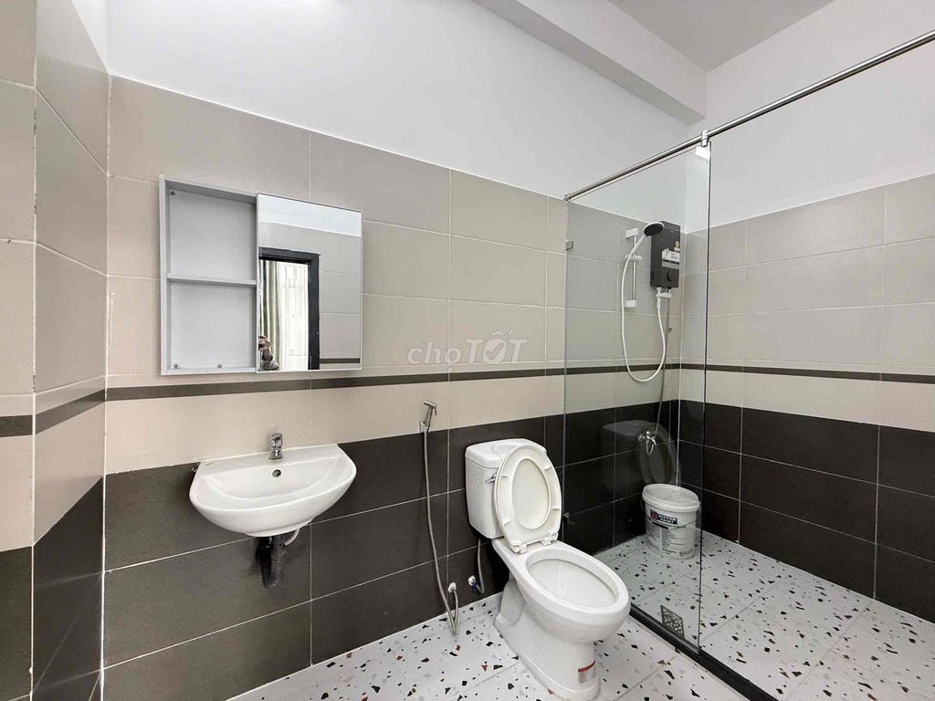 Rent the apartment. A balcony bedroom. Close by the lotte mart.