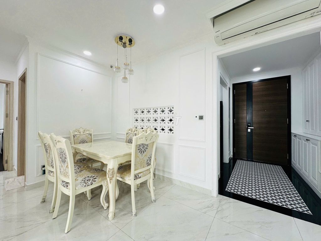 Rent chccméh, pmh, two bedrooms, two toilets, a whole new piece of furniture, for the price: 25 million.