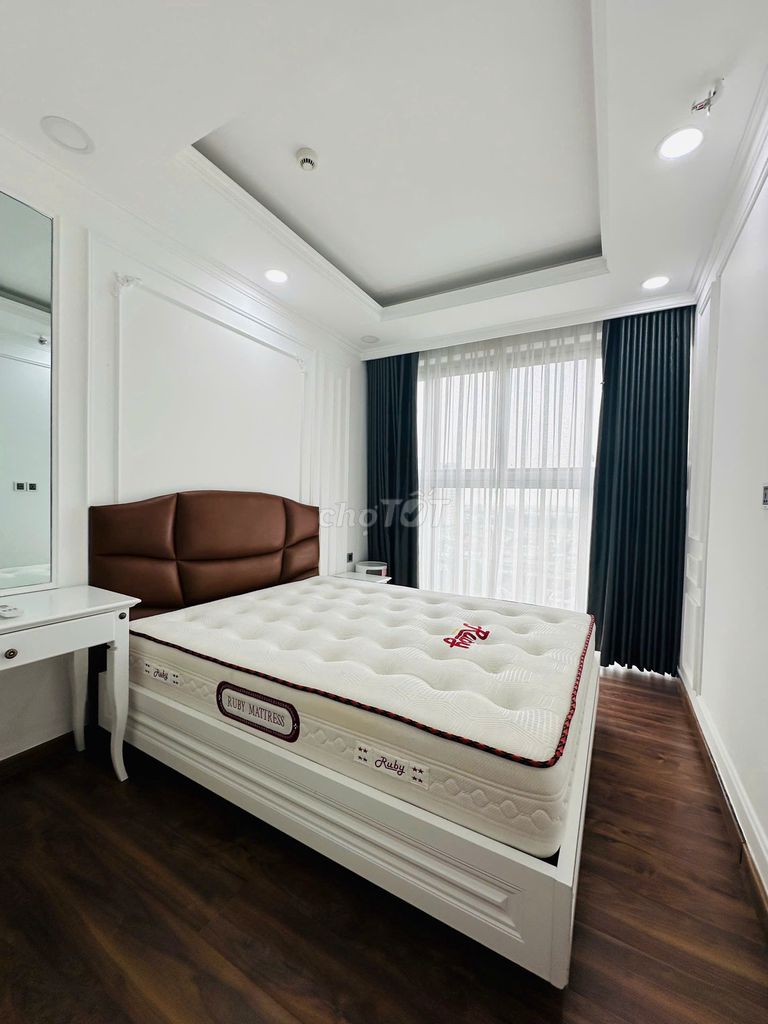 Rent chccméh, pmh, two bedrooms, two toilets, a whole new piece of furniture, for the price: 25 million.