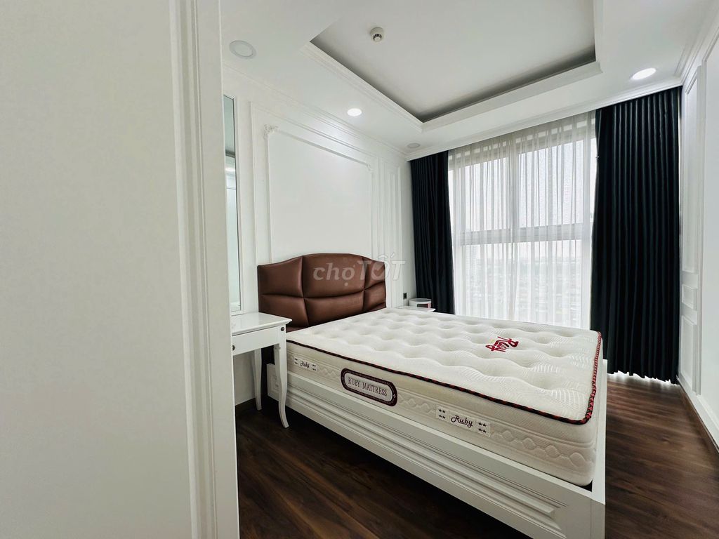 Rent chccméh, pmh, two bedrooms, two toilets, a whole new piece of furniture, for the price: 25 million.