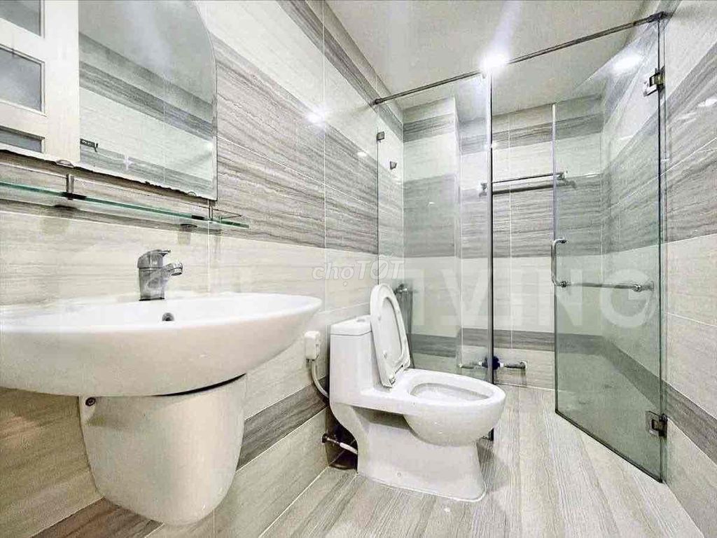 High-level studio apartment, August-Bk - ueh - sgu - district 1,Quve 3.