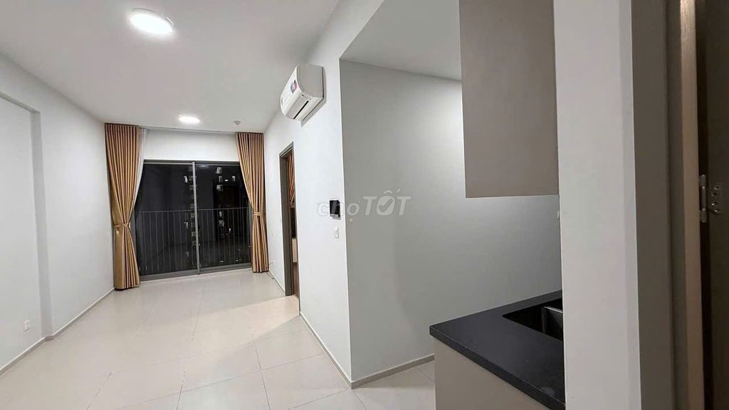 Picity building. tx13. District 12. 65 meters two bedrooms. ntcb. Eight million.