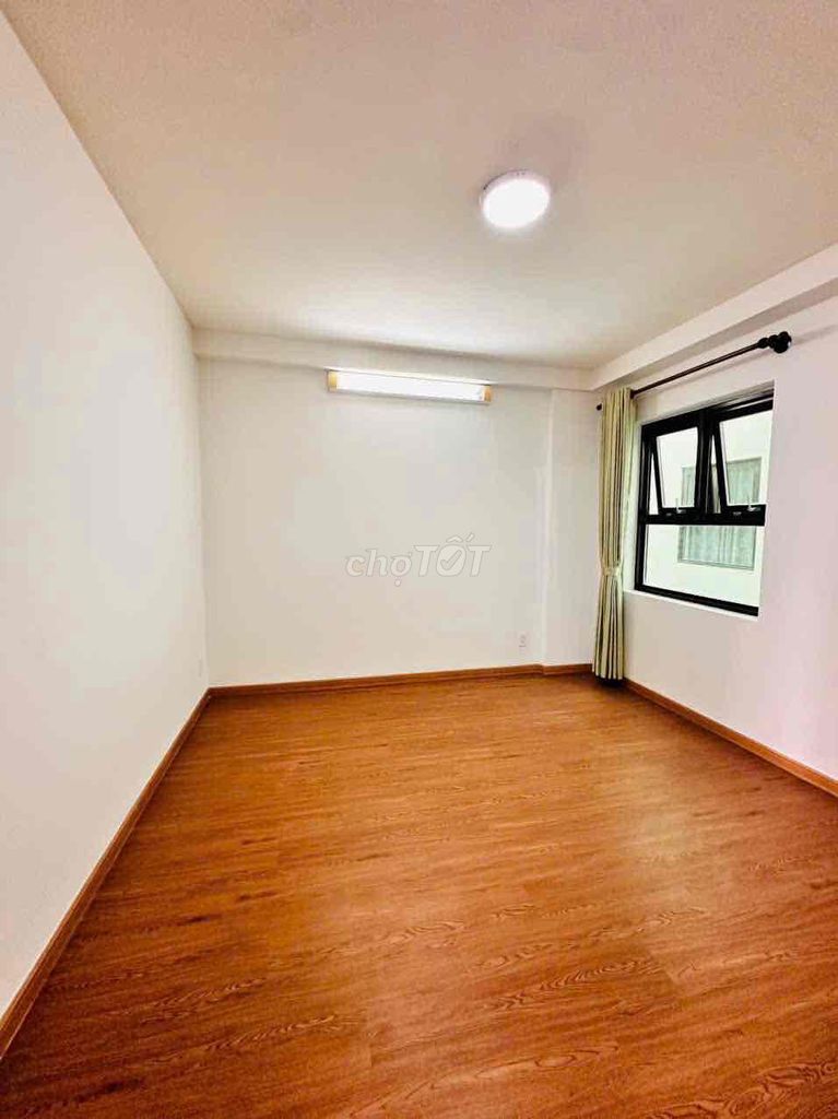 To rent a new apartment.
